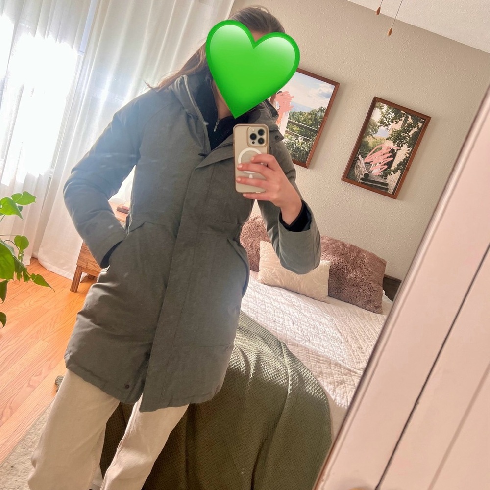 Stylish Winter Coat, Snow Coat, Parka. Excellent condition.